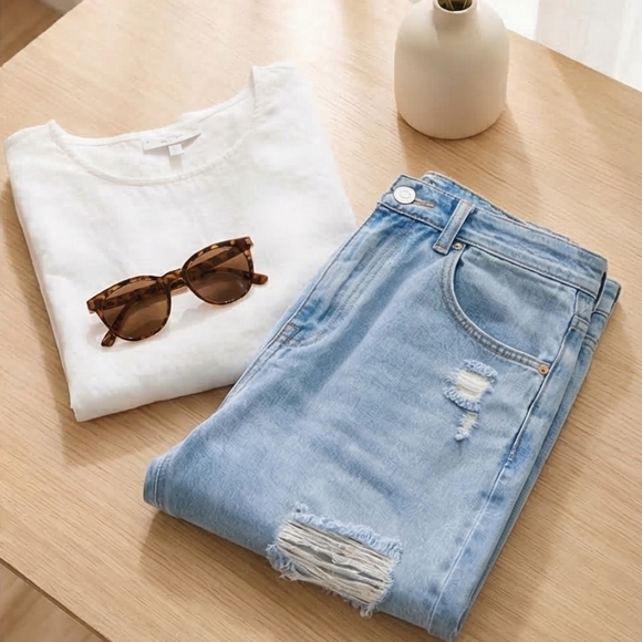 Distressed Light Blue Jeans - Picture 10 of 12